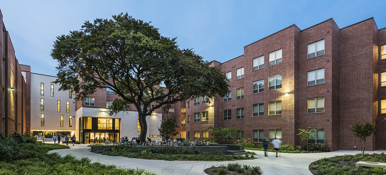 Tarleton State University: Honors Hall and Traditions Hall exterior